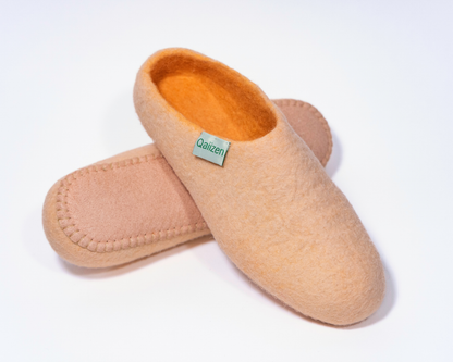 Felted slippers low back cream